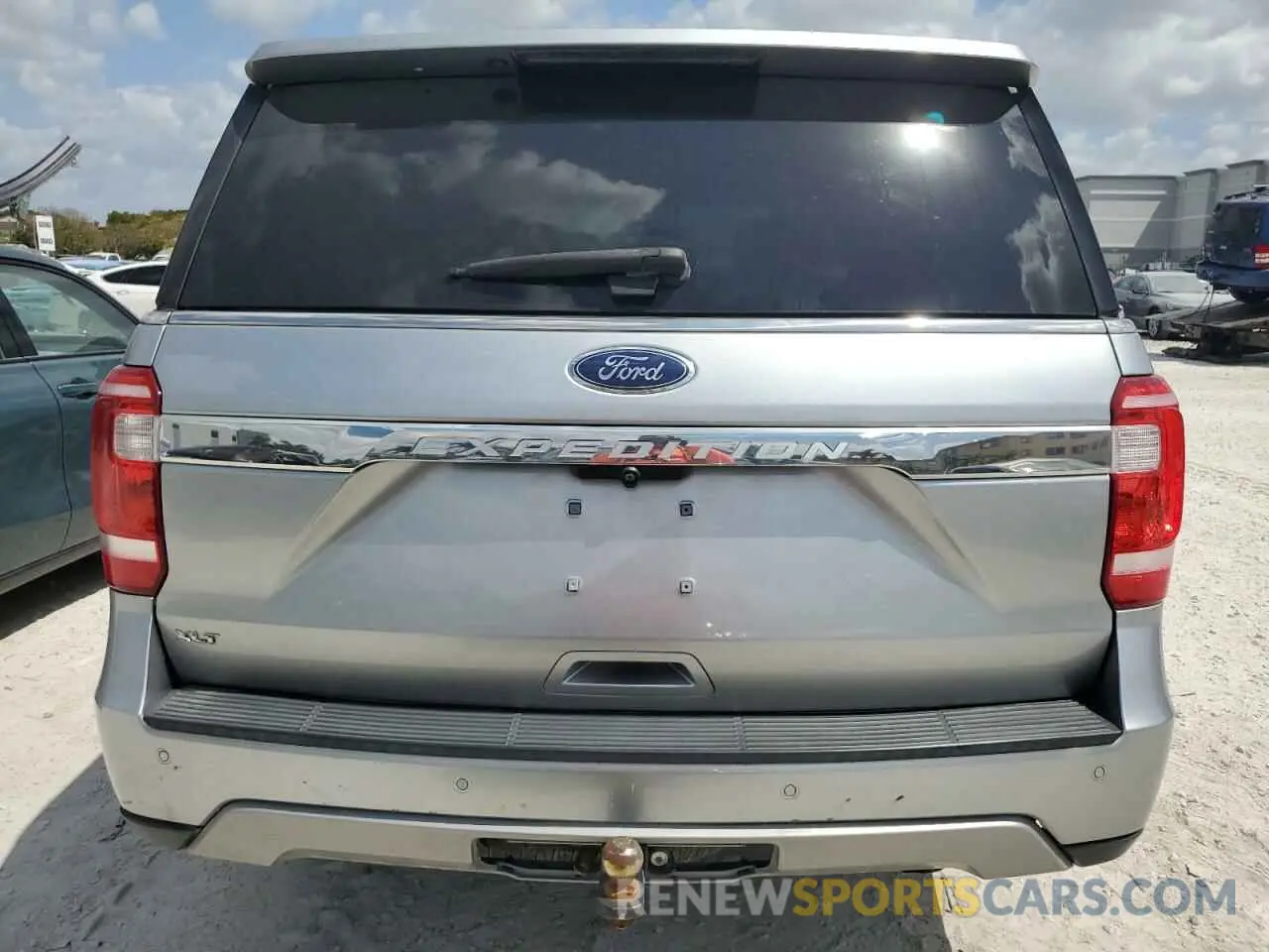 6 Photograph of a damaged car 1FMJU1HTXLEA41283 FORD EXPEDITION 2020