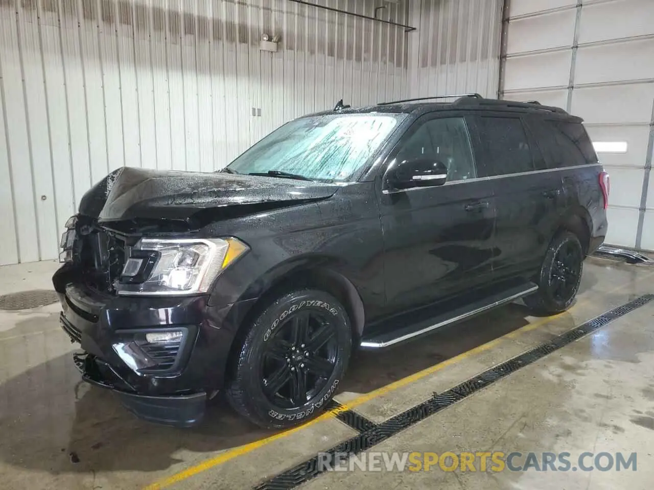 1 Photograph of a damaged car 1FMJU1JT1LEA40968 FORD EXPEDITION 2020