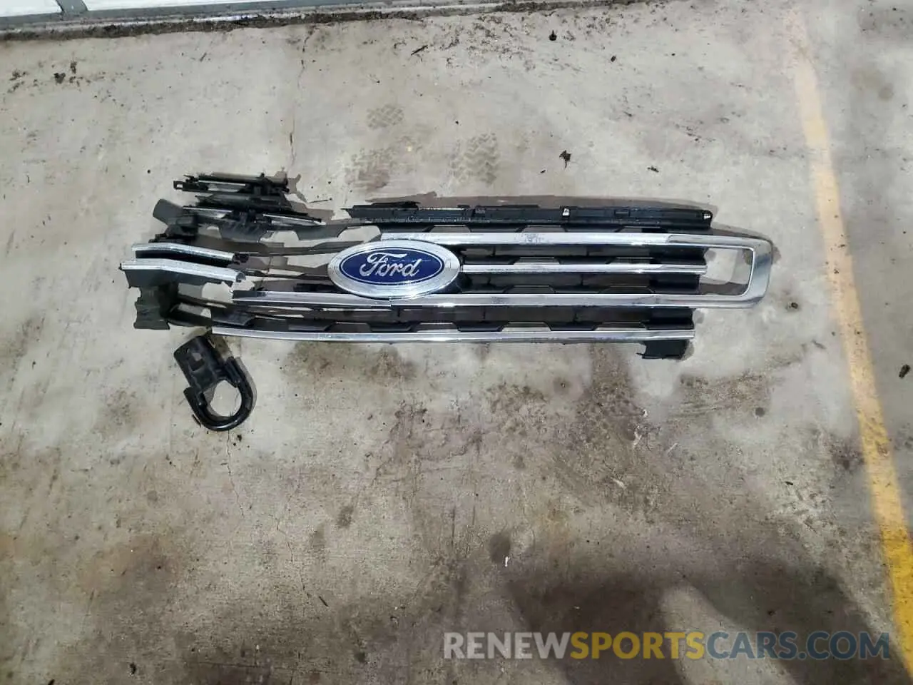 13 Photograph of a damaged car 1FMJU1JT1LEA40968 FORD EXPEDITION 2020