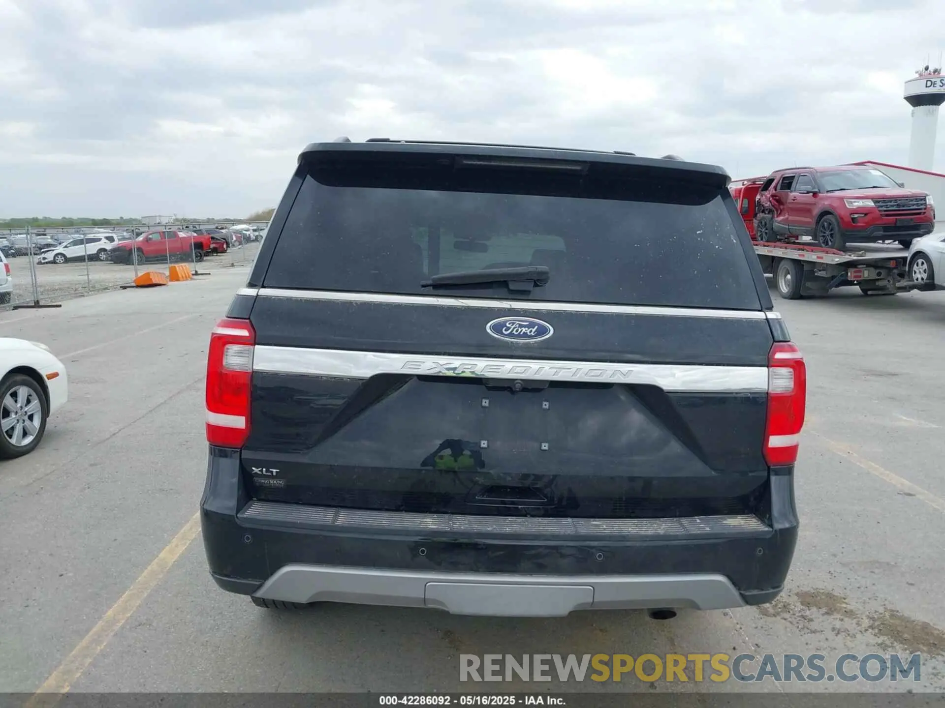 21 Photograph of a damaged car 1FMJU1JT3LEA15408 FORD EXPEDITION 2020