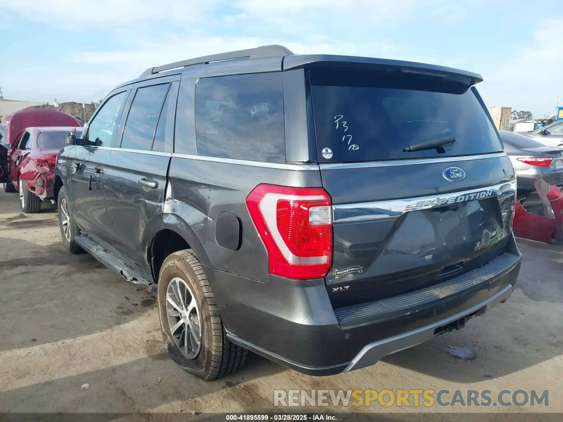 3 Photograph of a damaged car 1FMJU1JT4LEA01551 FORD EXPEDITION 2020