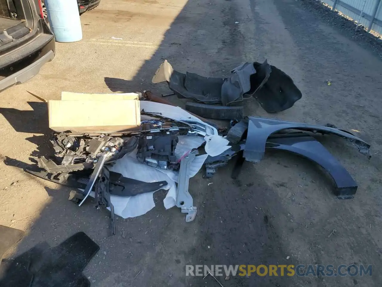 15 Photograph of a damaged car 1FMJU1JT4LEA32590 FORD EXPEDITION 2020