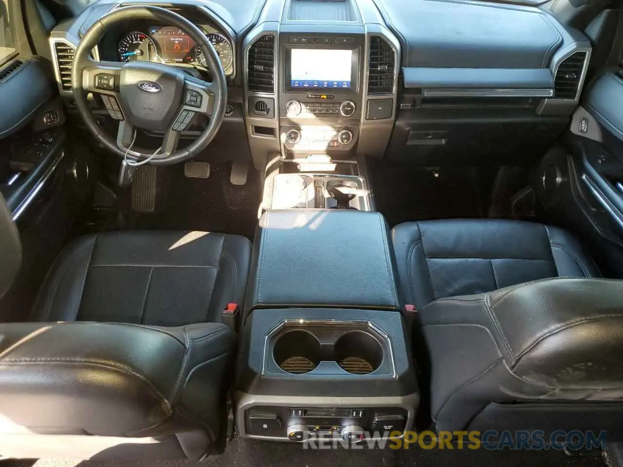 8 Photograph of a damaged car 1FMJU1JT4LEA32590 FORD EXPEDITION 2020