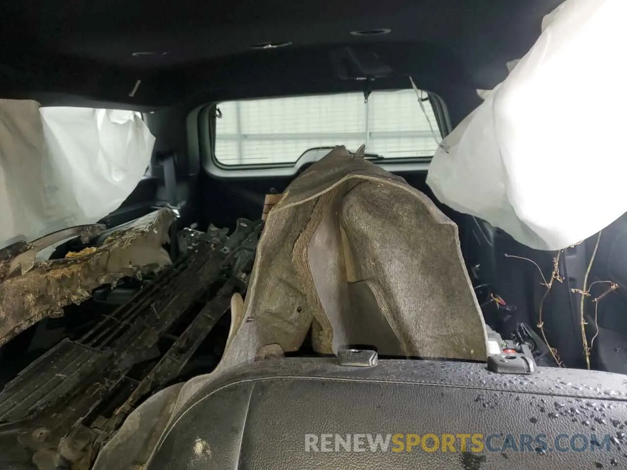 10 Photograph of a damaged car 1FMJU1JT5LEA05768 FORD EXPEDITION 2020