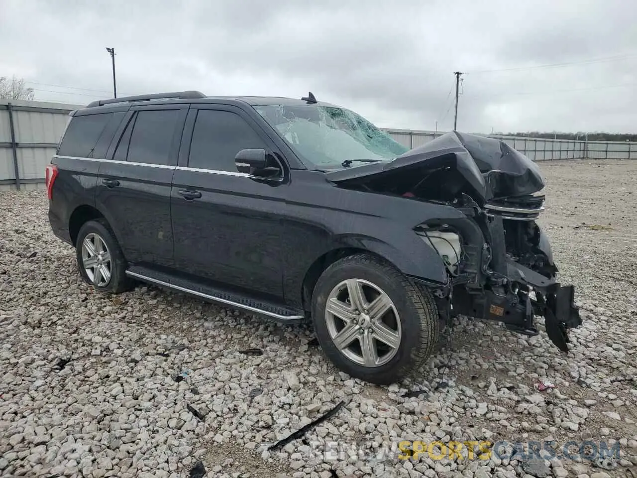 4 Photograph of a damaged car 1FMJU1JT5LEA05768 FORD EXPEDITION 2020