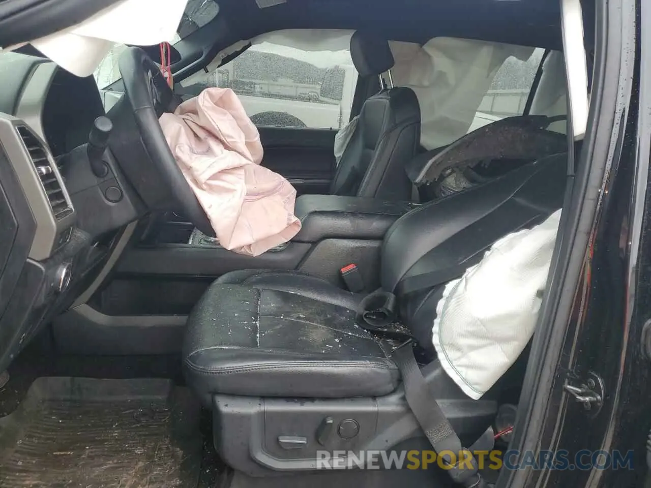 7 Photograph of a damaged car 1FMJU1JT5LEA05768 FORD EXPEDITION 2020