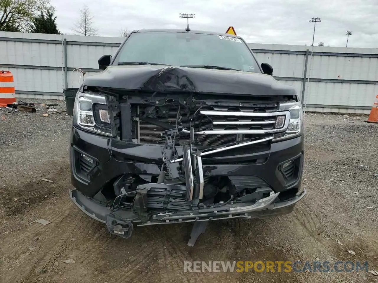 5 Photograph of a damaged car 1FMJU1JT7LEA70606 FORD EXPEDITION 2020