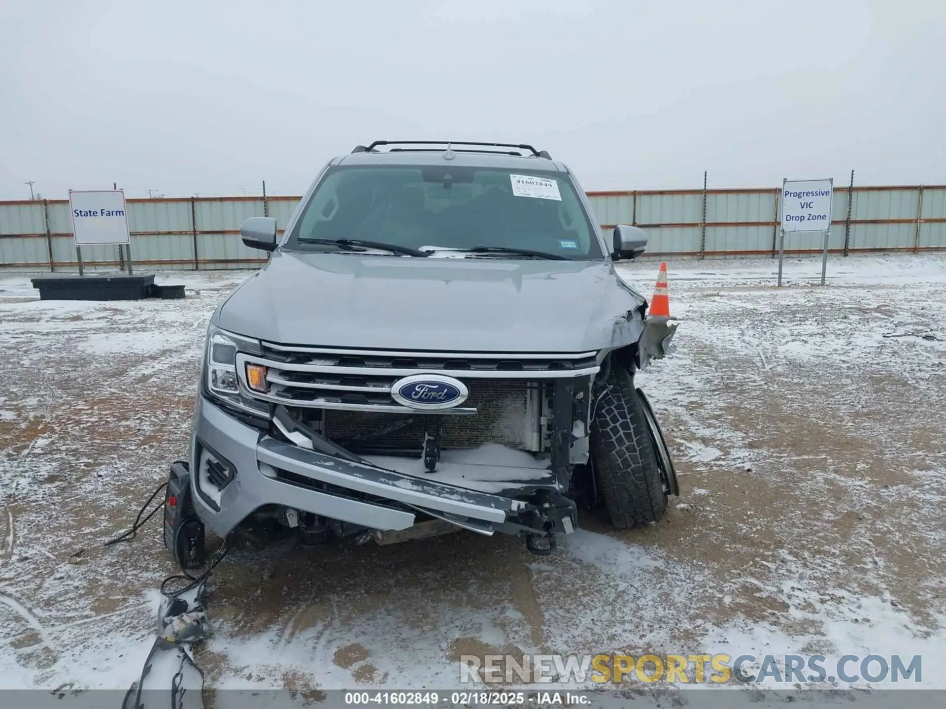13 Photograph of a damaged car 1FMJU1JTXLEA56148 FORD EXPEDITION 2020