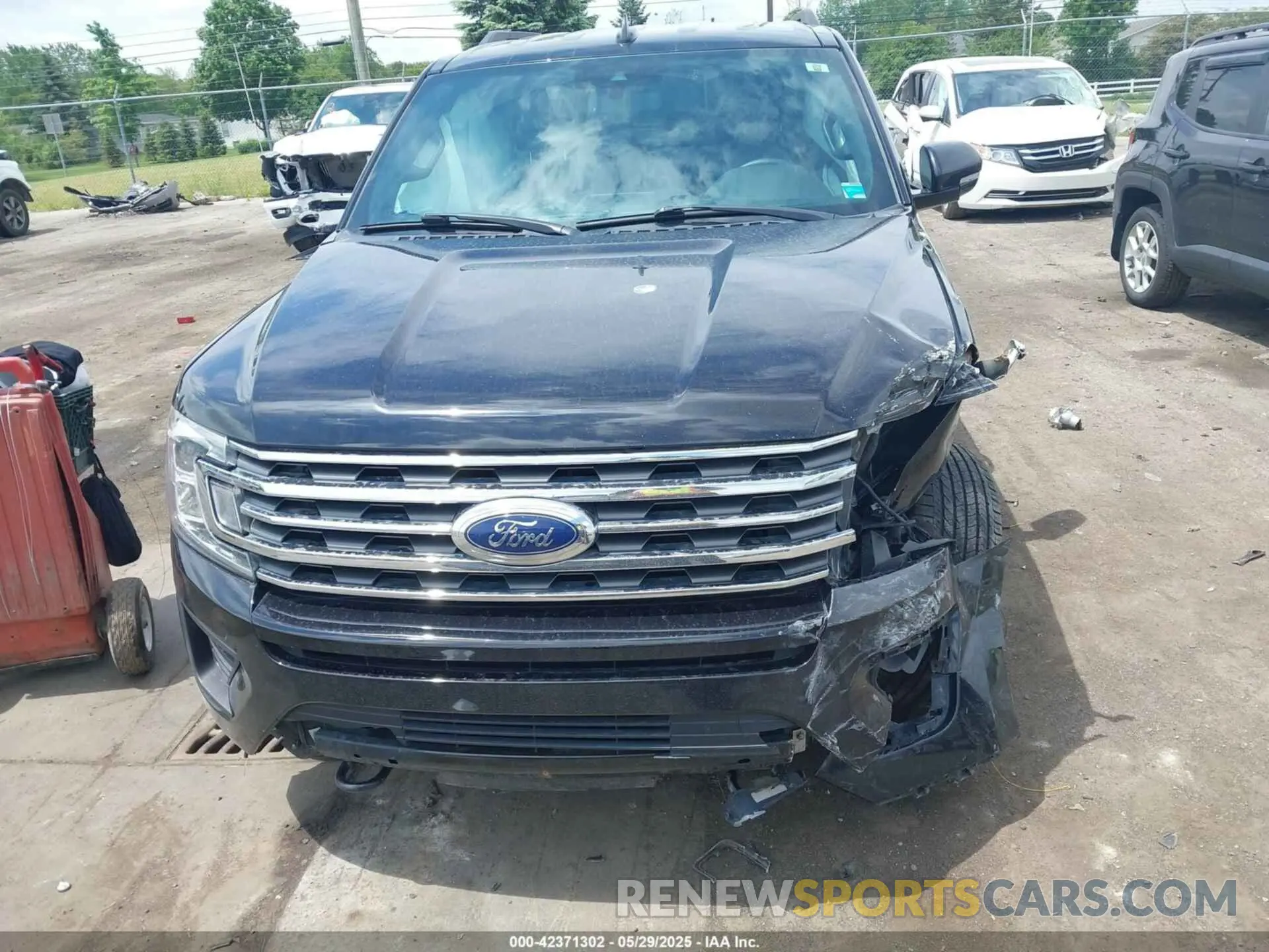 11 Photograph of a damaged car 1FMJU1JTXLEA63519 FORD EXPEDITION 2020