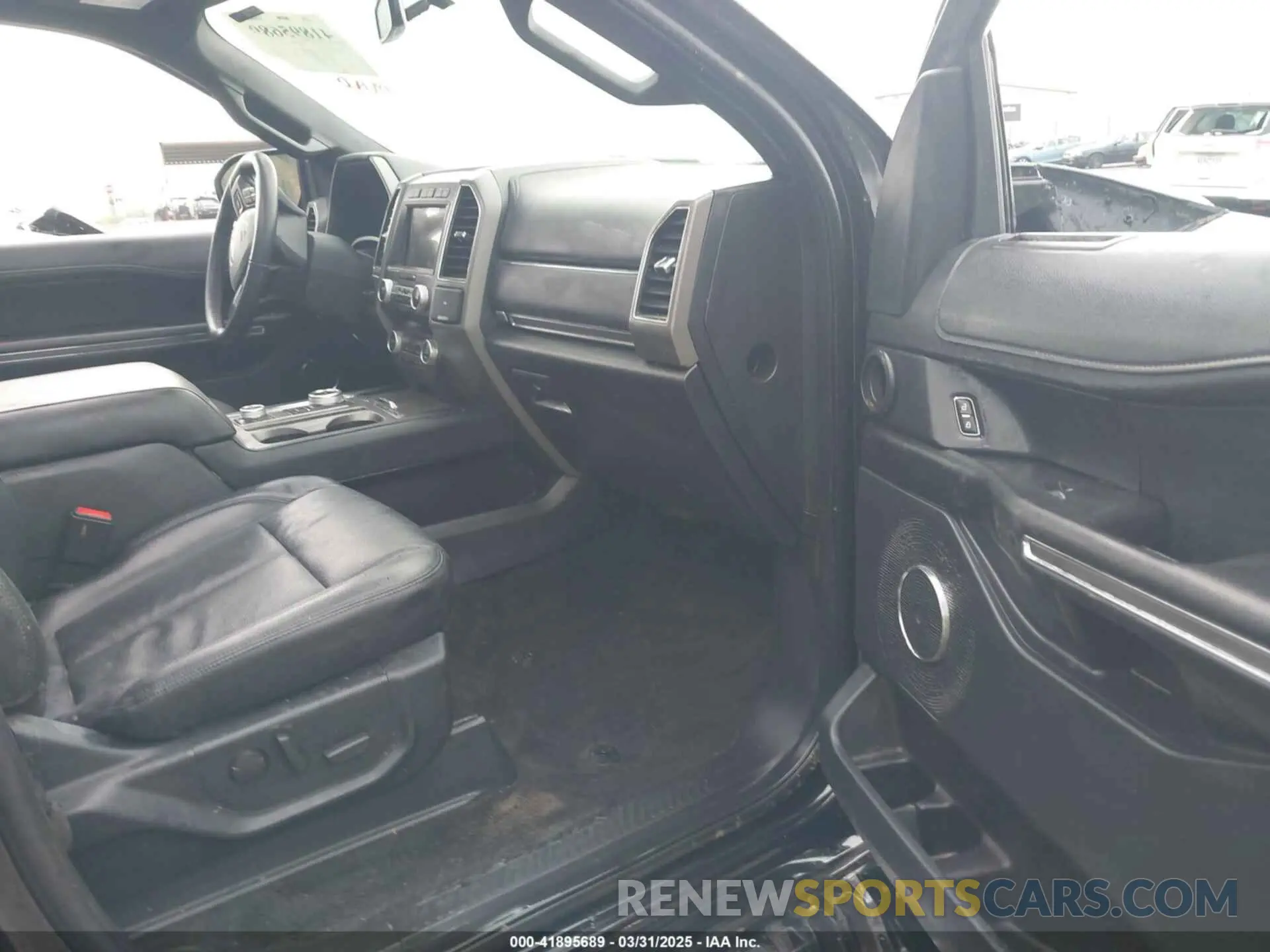 5 Photograph of a damaged car 1FMJU1JTXLEA72561 FORD EXPEDITION 2020
