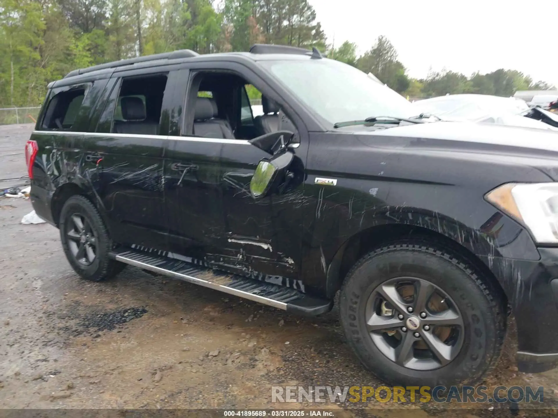 6 Photograph of a damaged car 1FMJU1JTXLEA72561 FORD EXPEDITION 2020
