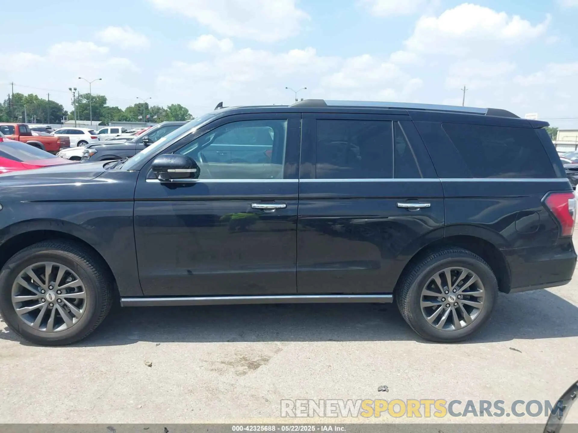 15 Photograph of a damaged car 1FMJU1KT4LEA88270 FORD EXPEDITION 2020