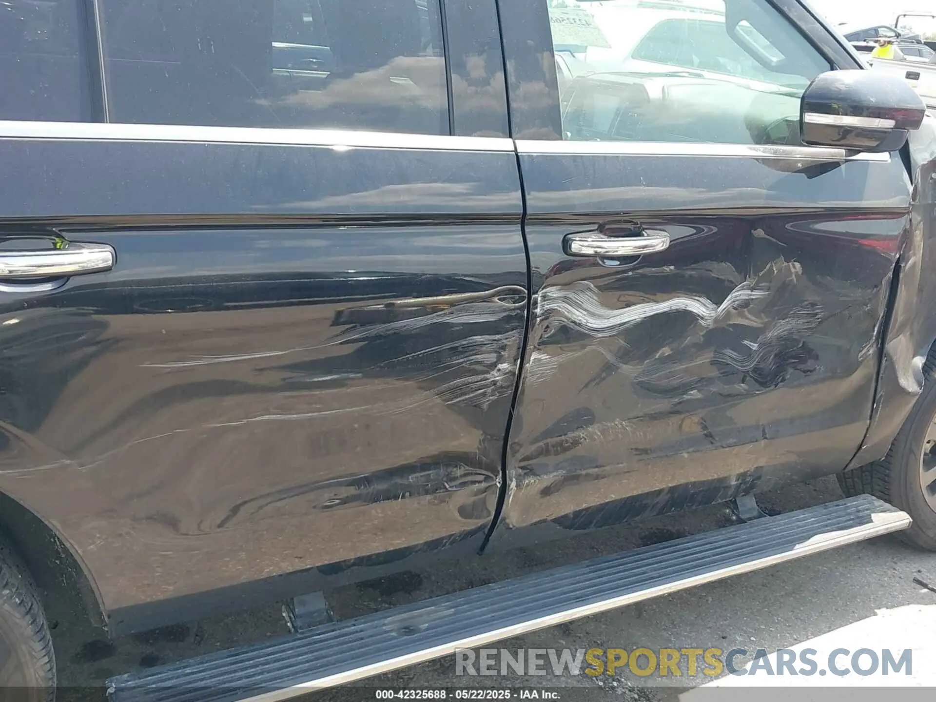 6 Photograph of a damaged car 1FMJU1KT4LEA88270 FORD EXPEDITION 2020
