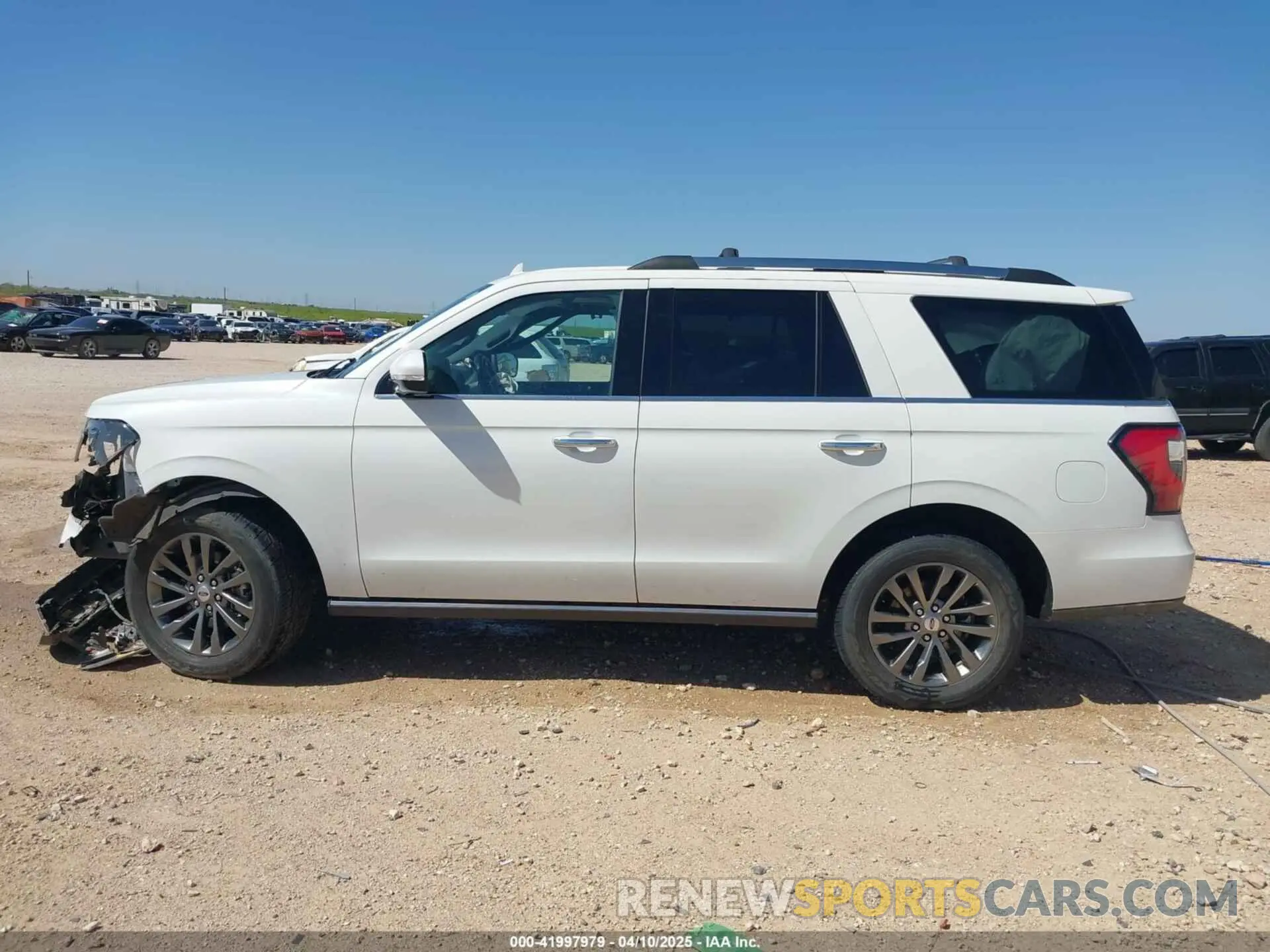 14 Photograph of a damaged car 1FMJU1KT7LEA75853 FORD EXPEDITION 2020
