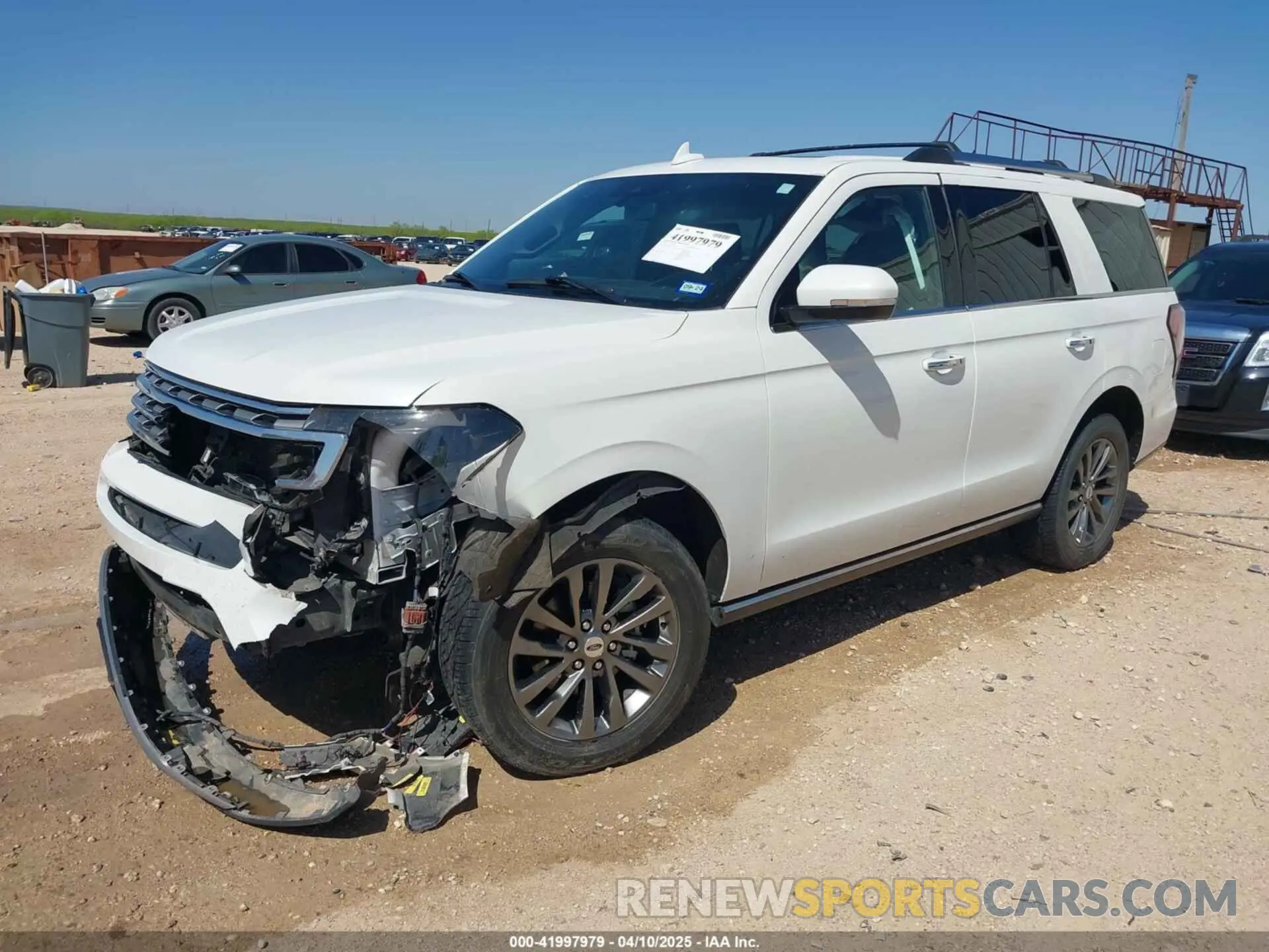 2 Photograph of a damaged car 1FMJU1KT7LEA75853 FORD EXPEDITION 2020