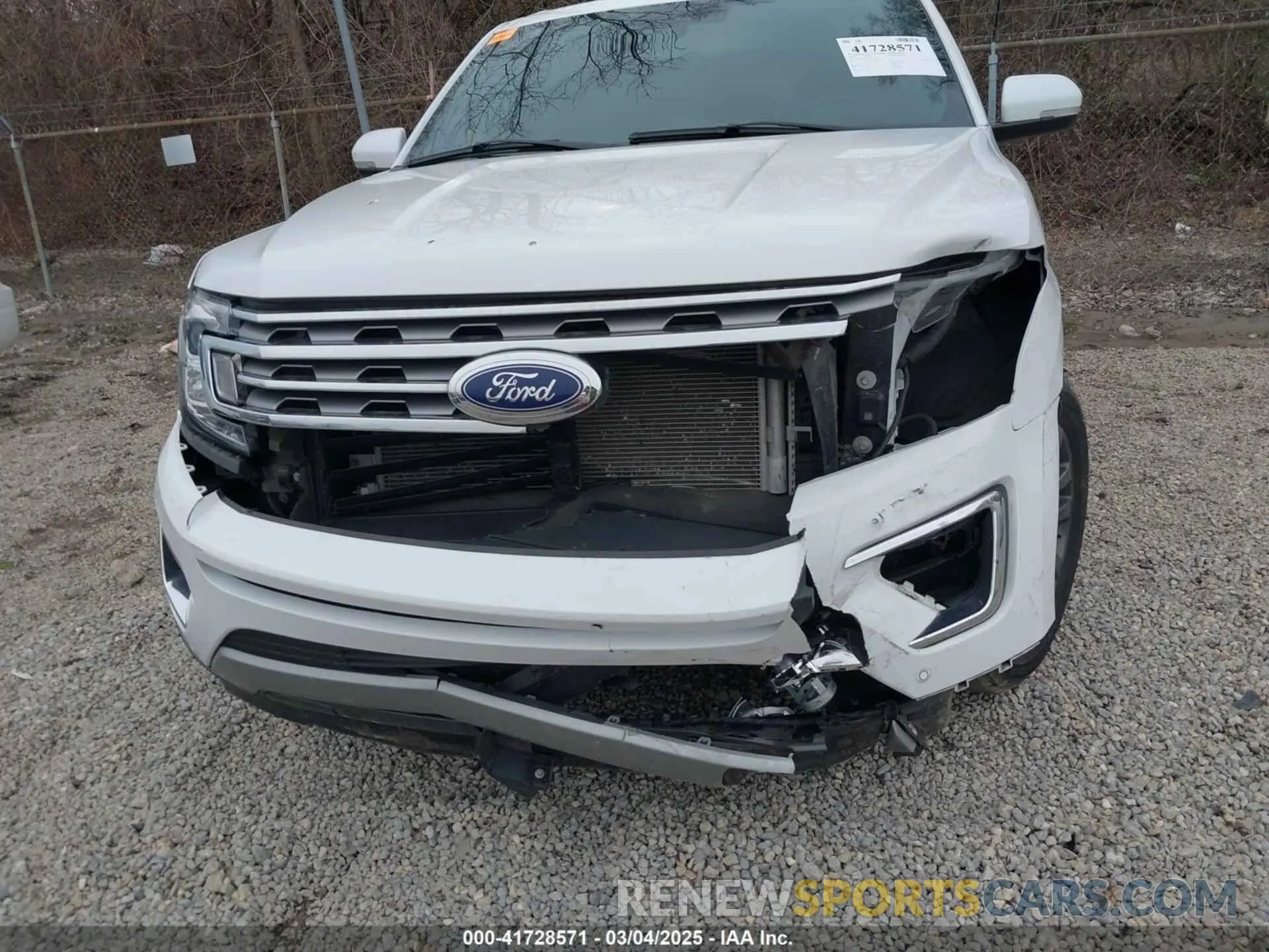 6 Photograph of a damaged car 1FMJU1KT8LEB01943 FORD EXPEDITION 2020