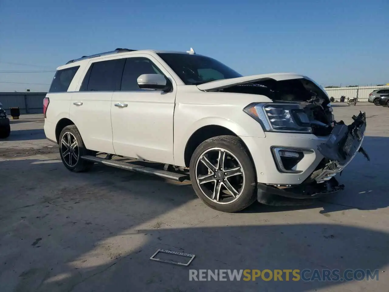4 Photograph of a damaged car 1FMJU1KT9LEA75949 FORD EXPEDITION 2020