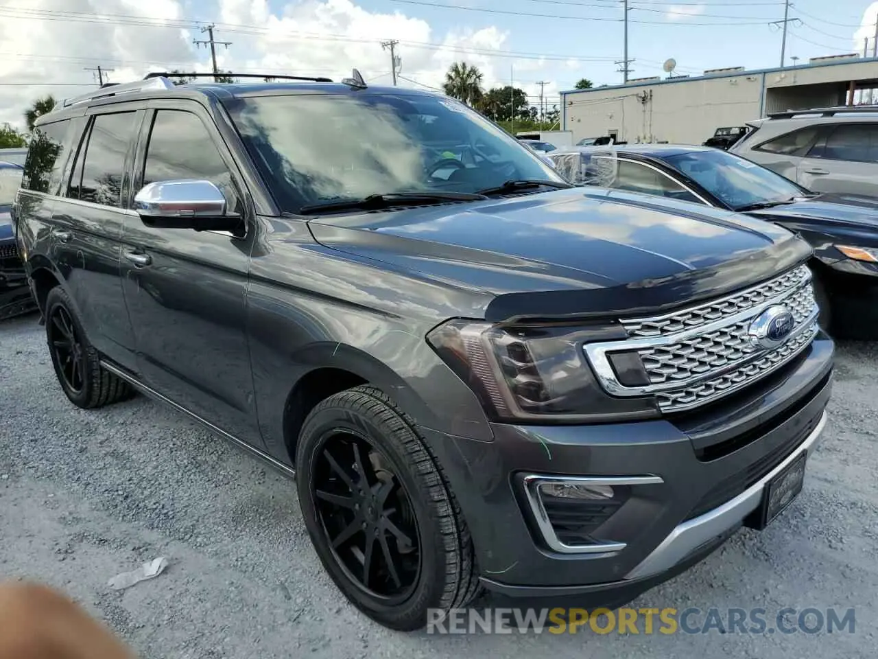 4 Photograph of a damaged car 1FMJU1LT2LEA61180 FORD EXPEDITION 2020