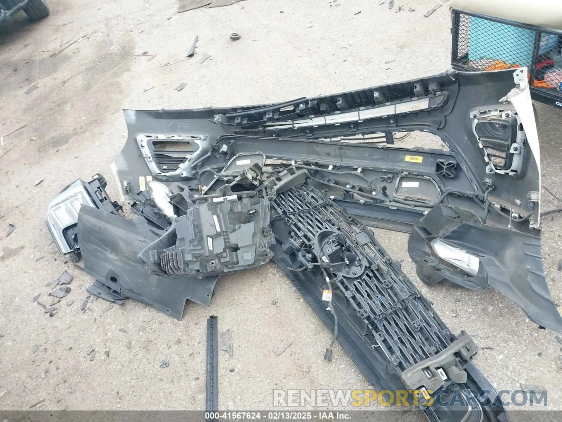 12 Photograph of a damaged car 1FMJU1NT9LEA10014 FORD EXPEDITION 2020