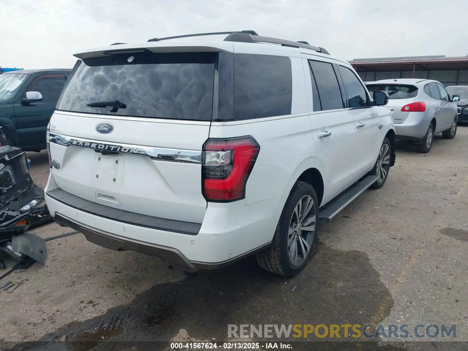 4 Photograph of a damaged car 1FMJU1NT9LEA10014 FORD EXPEDITION 2020