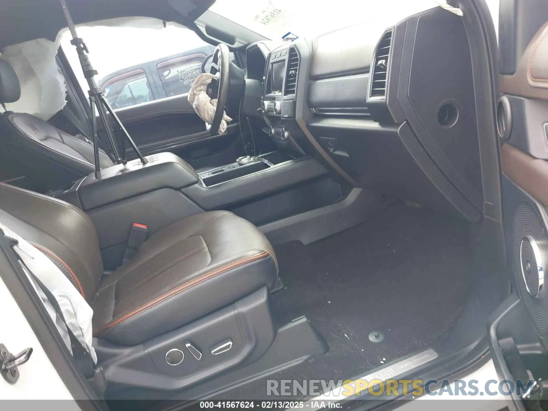 5 Photograph of a damaged car 1FMJU1NT9LEA10014 FORD EXPEDITION 2020