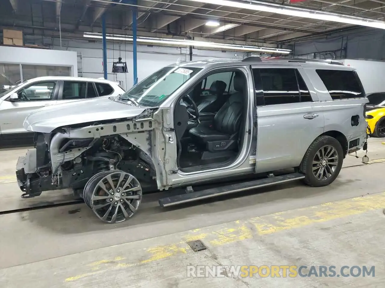 1 Photograph of a damaged car 1FMJU2AT0LEA68797 FORD EXPEDITION 2020