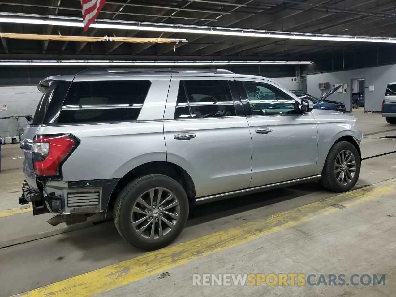 3 Photograph of a damaged car 1FMJU2AT0LEA68797 FORD EXPEDITION 2020