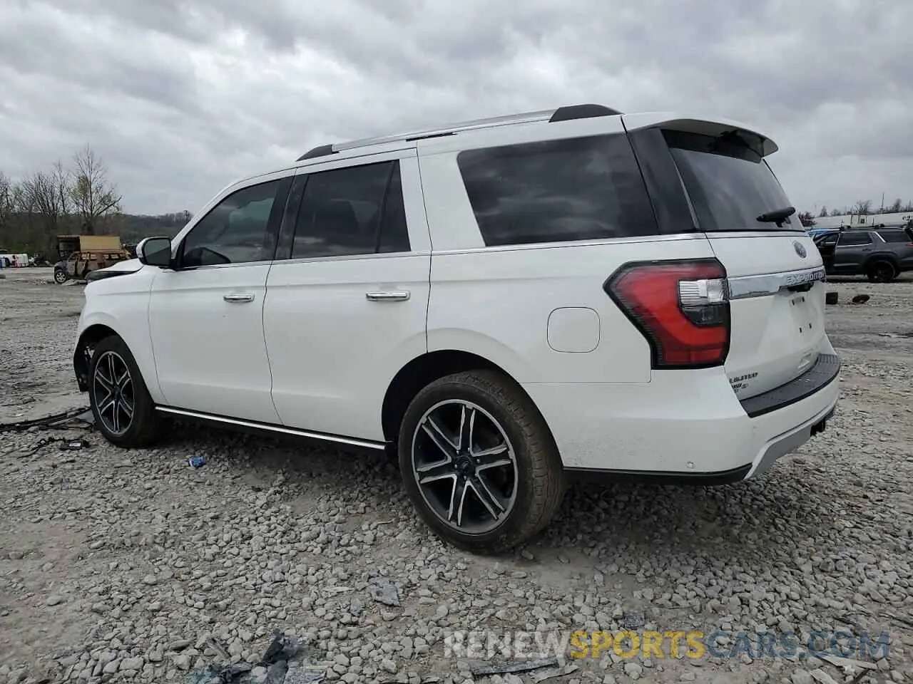 2 Photograph of a damaged car 1FMJU2AT1LEA43309 FORD EXPEDITION 2020