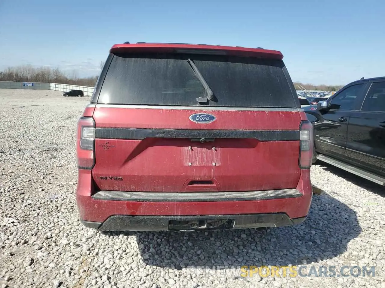 6 Photograph of a damaged car 1FMJU2AT2LEA93846 FORD EXPEDITION 2020