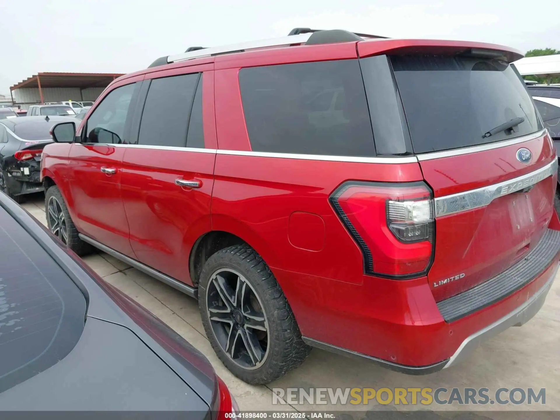 3 Photograph of a damaged car 1FMJU2AT4LEA85988 FORD EXPEDITION 2020