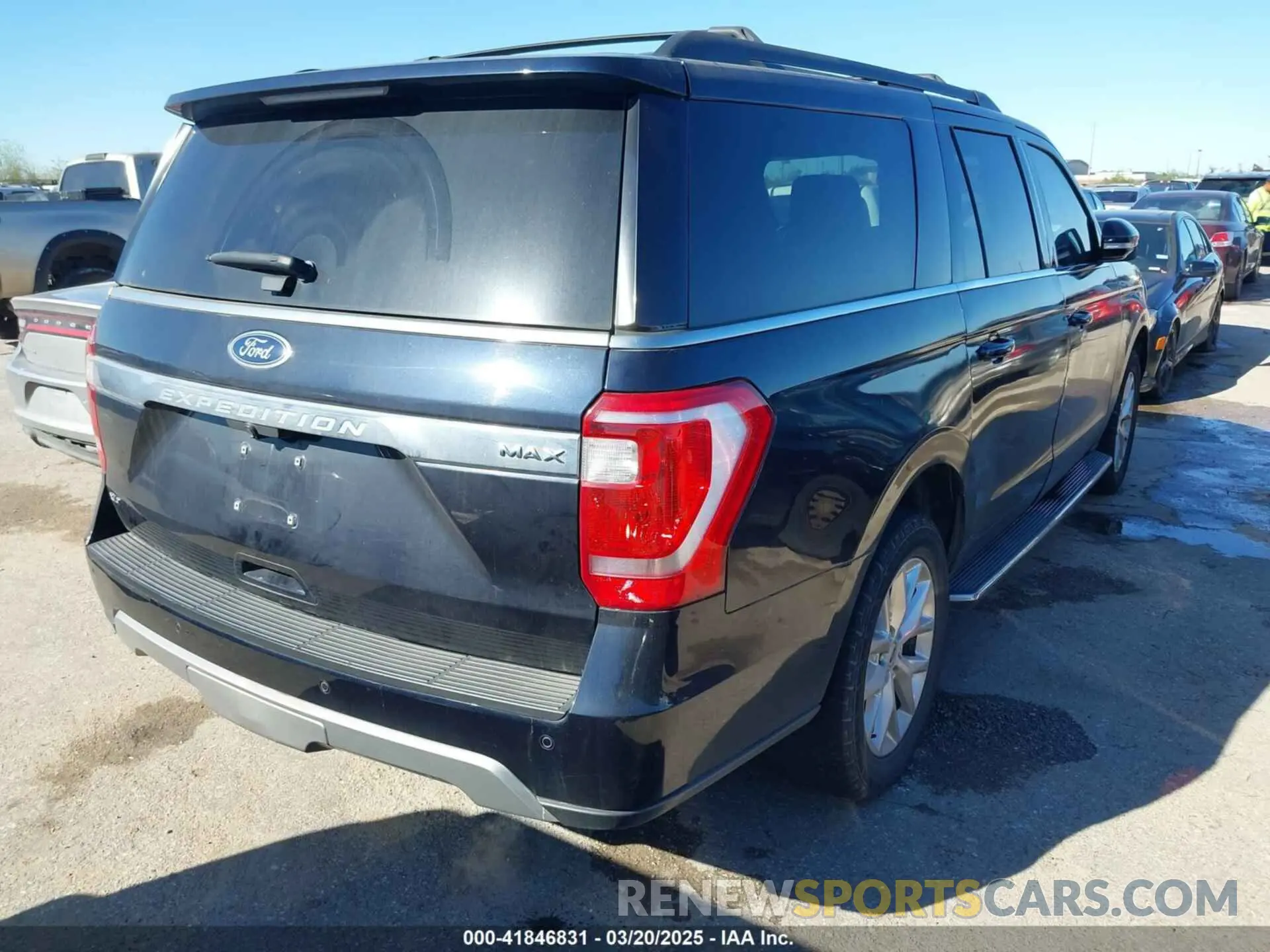 4 Photograph of a damaged car 1FMJK1HT1MEA86426 FORD EXPEDITION 2021