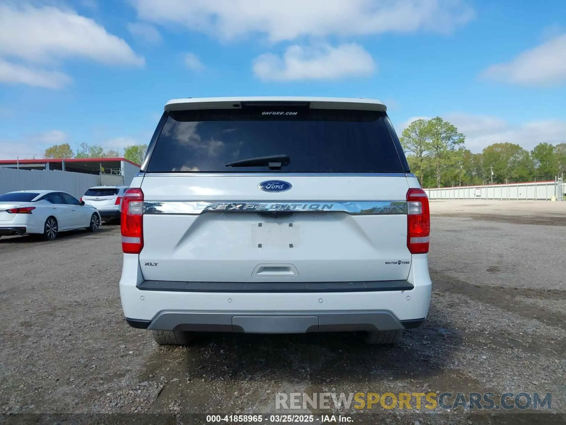 16 Photograph of a damaged car 1FMJK1HT3MEA20184 FORD EXPEDITION 2021