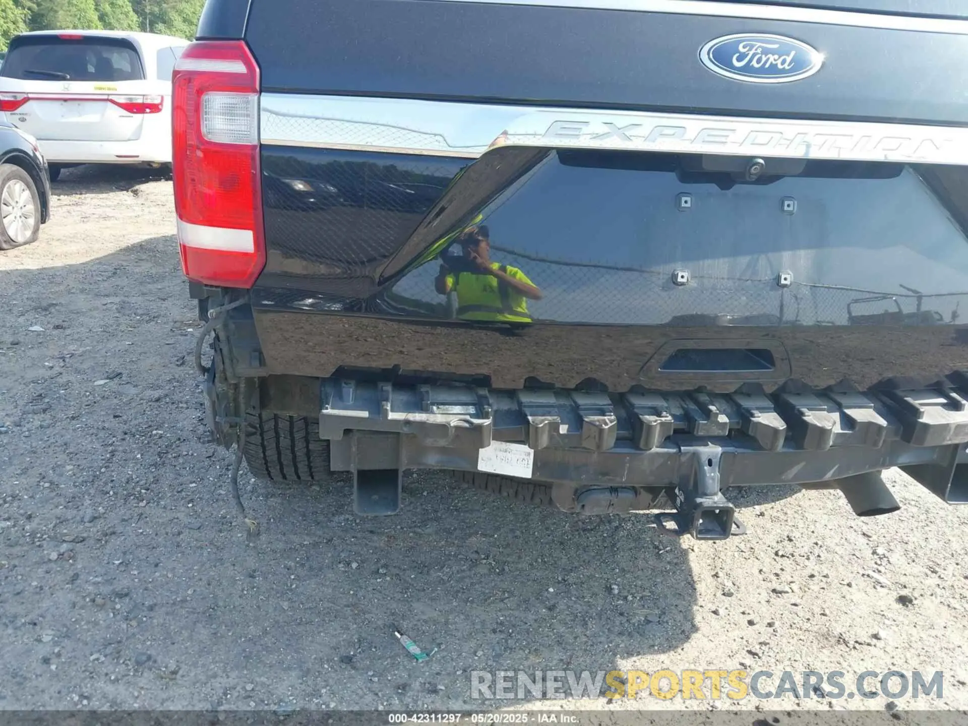 21 Photograph of a damaged car 1FMJK1HT8MEA43377 FORD EXPEDITION 2021