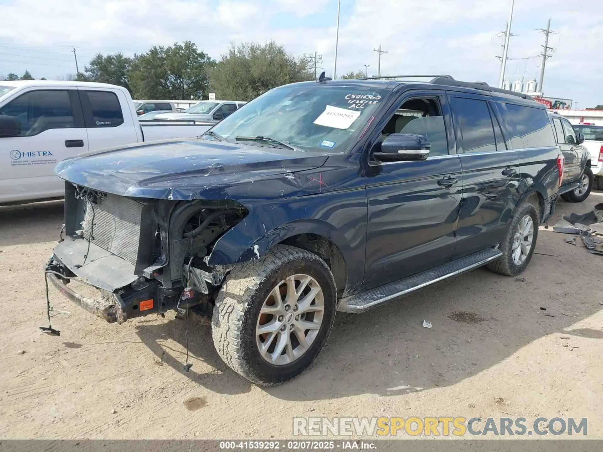 2 Photograph of a damaged car 1FMJK1HT8MEA50524 FORD EXPEDITION 2021