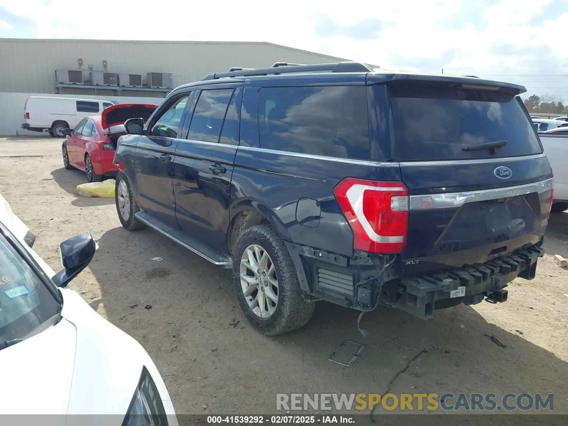 3 Photograph of a damaged car 1FMJK1HT8MEA50524 FORD EXPEDITION 2021