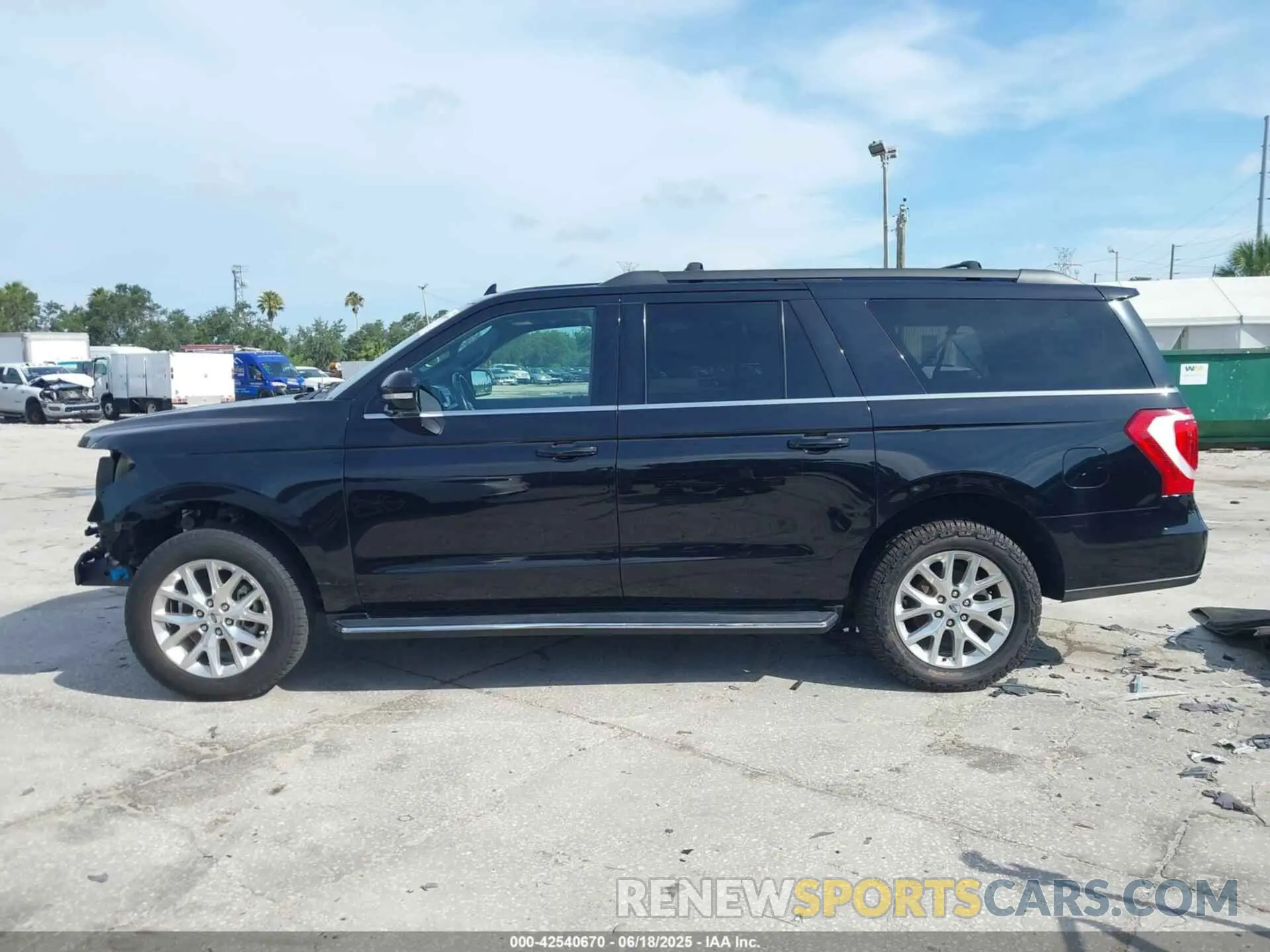 14 Photograph of a damaged car 1FMJK1HTXMEA82858 FORD EXPEDITION 2021