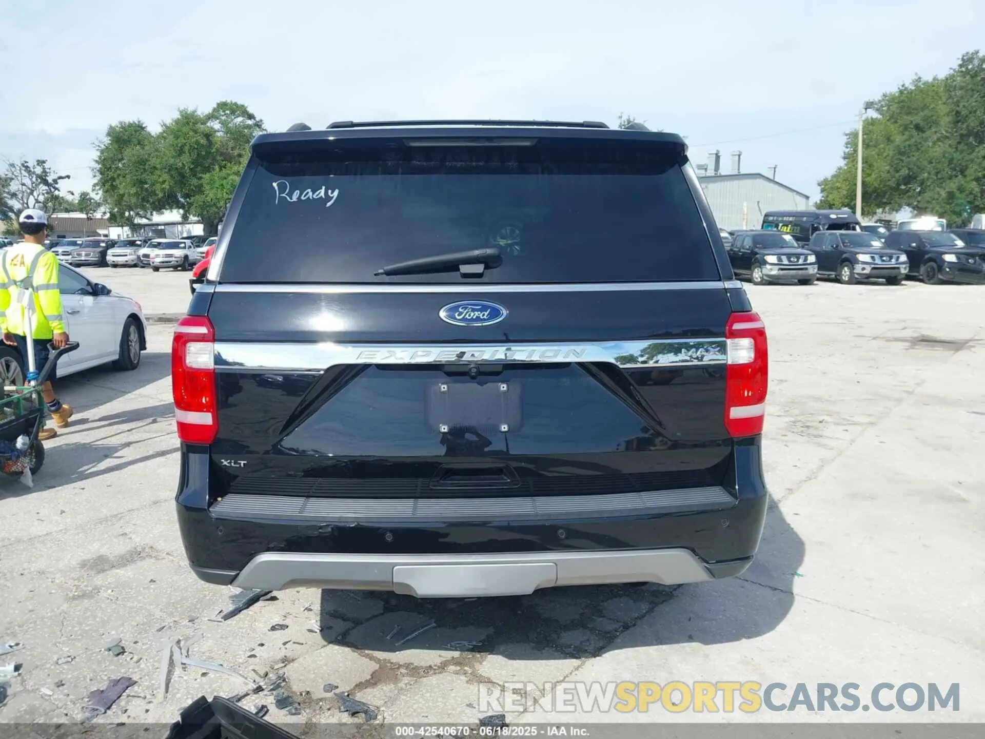 16 Photograph of a damaged car 1FMJK1HTXMEA82858 FORD EXPEDITION 2021