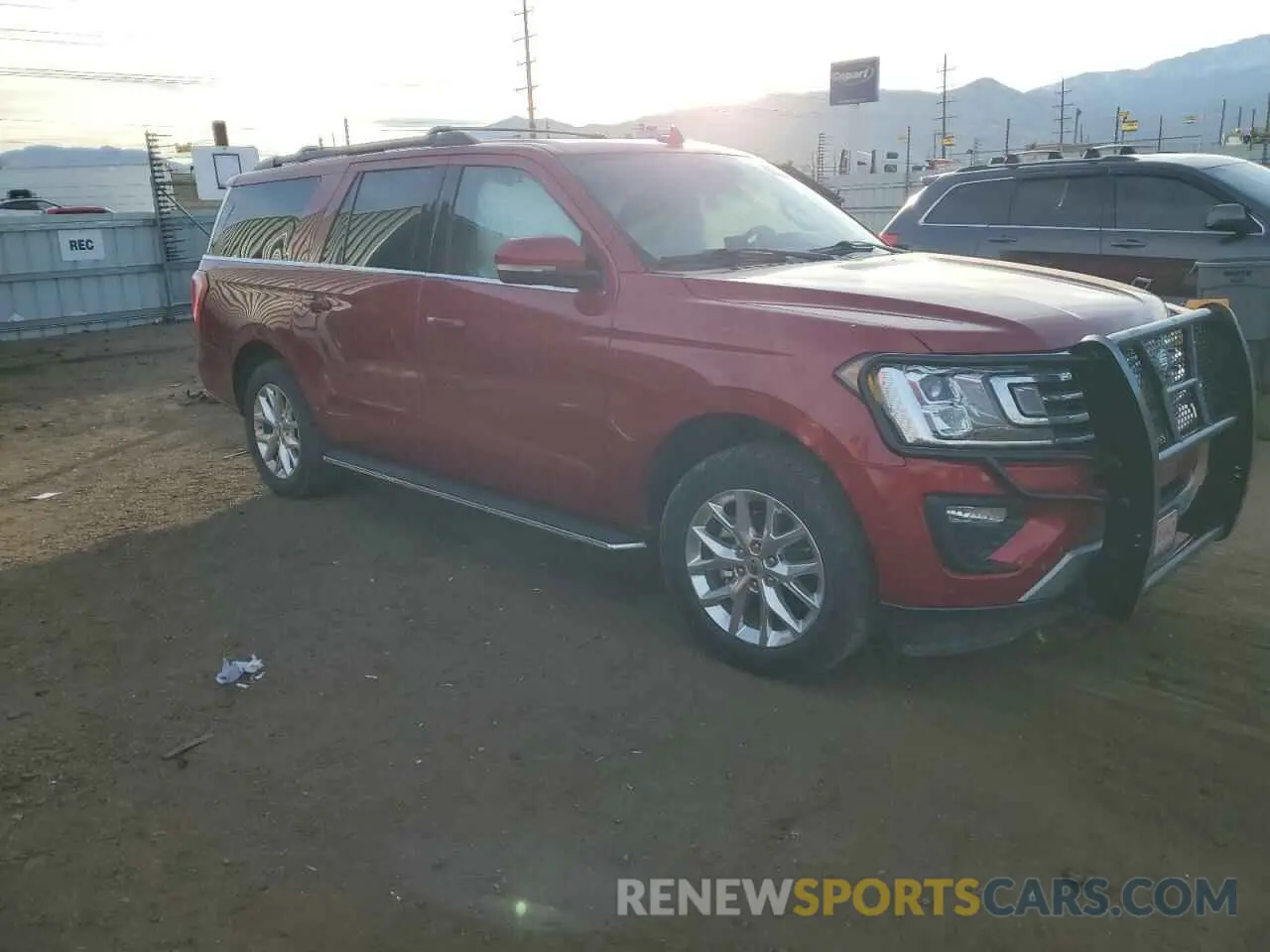 4 Photograph of a damaged car 1FMJK1JT9MEA02444 FORD EXPEDITION 2021