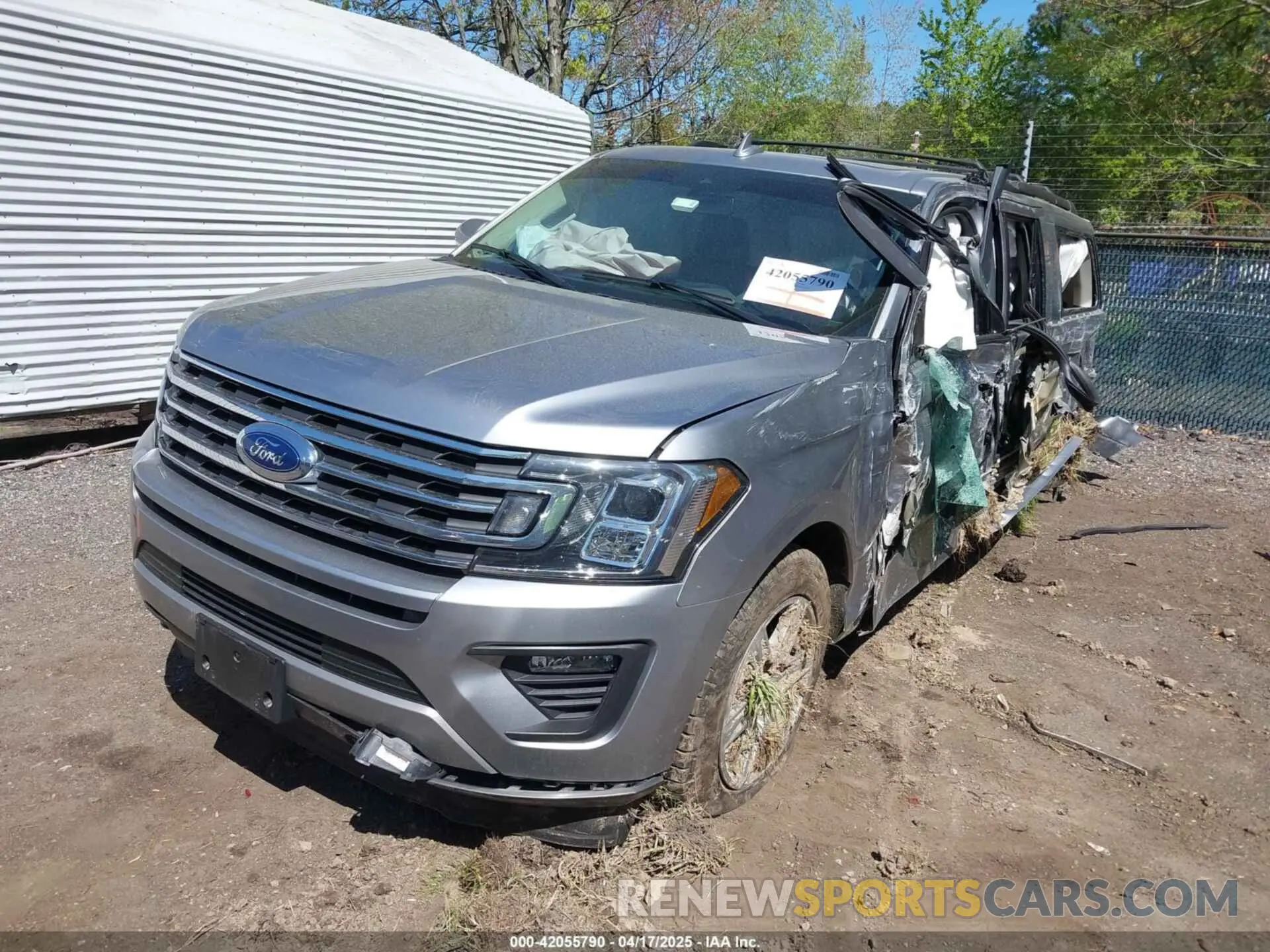 2 Photograph of a damaged car 1FMJK1JTXMEA55007 FORD EXPEDITION 2021