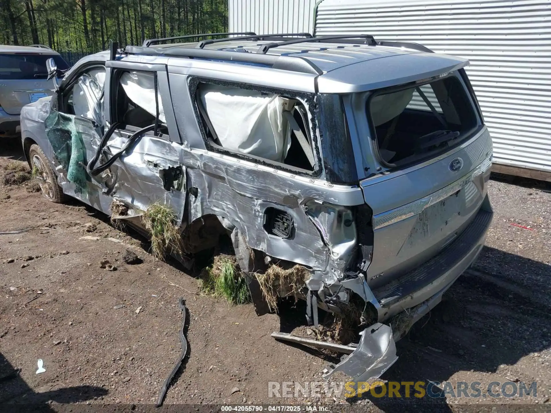 6 Photograph of a damaged car 1FMJK1JTXMEA55007 FORD EXPEDITION 2021