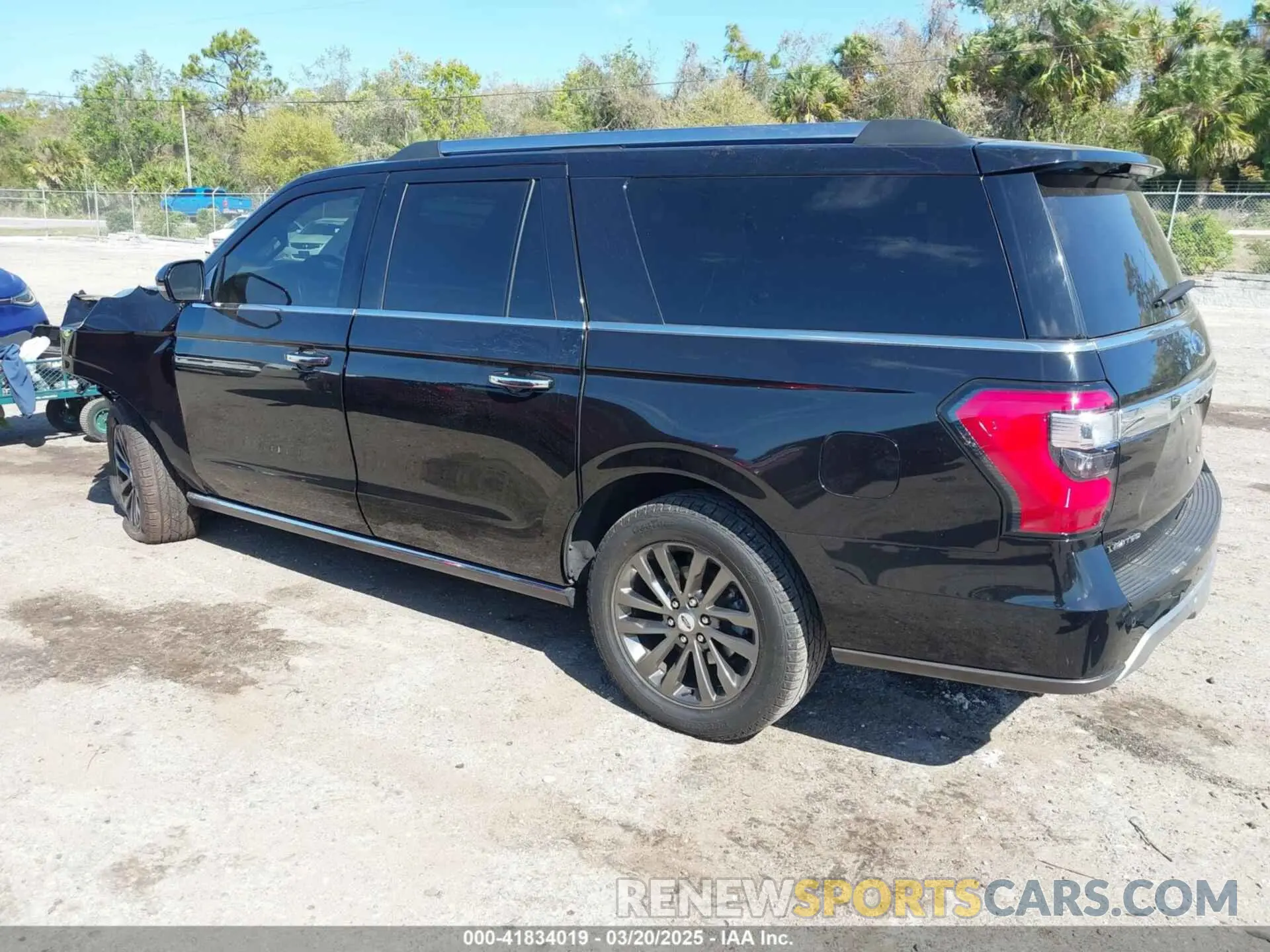 3 Photograph of a damaged car 1FMJK1KT8MEA07617 FORD EXPEDITION 2021