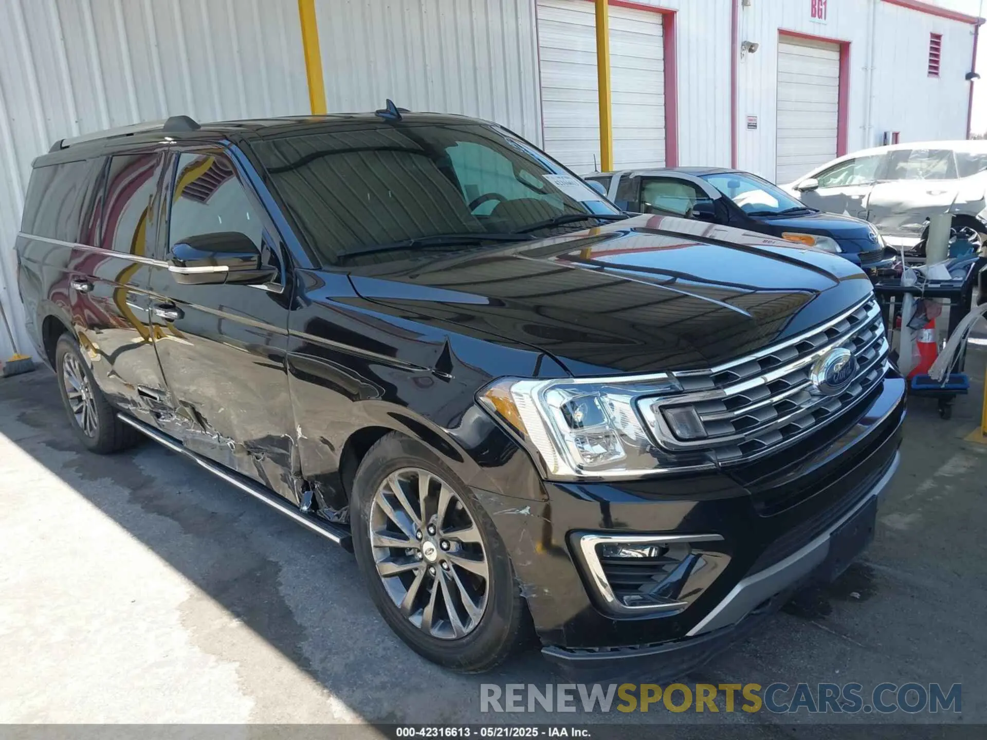 1 Photograph of a damaged car 1FMJK2AT0MEA26735 FORD EXPEDITION 2021