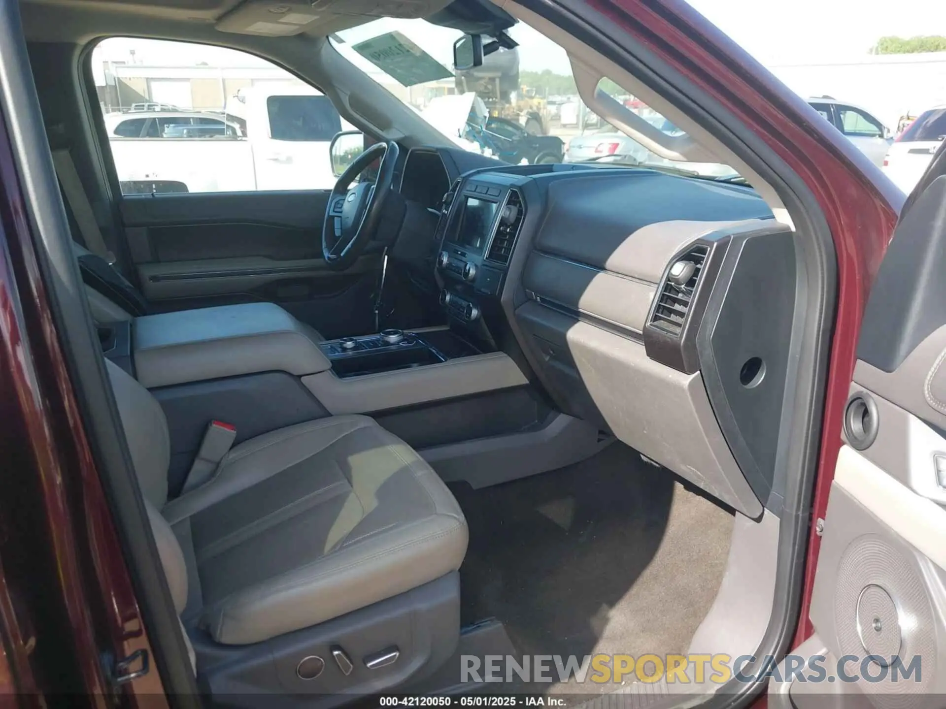 5 Photograph of a damaged car 1FMJK2AT0MEA42224 FORD EXPEDITION 2021