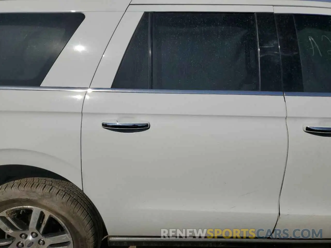 10 Photograph of a damaged car 1FMJK2AT4MEA23630 FORD EXPEDITION 2021