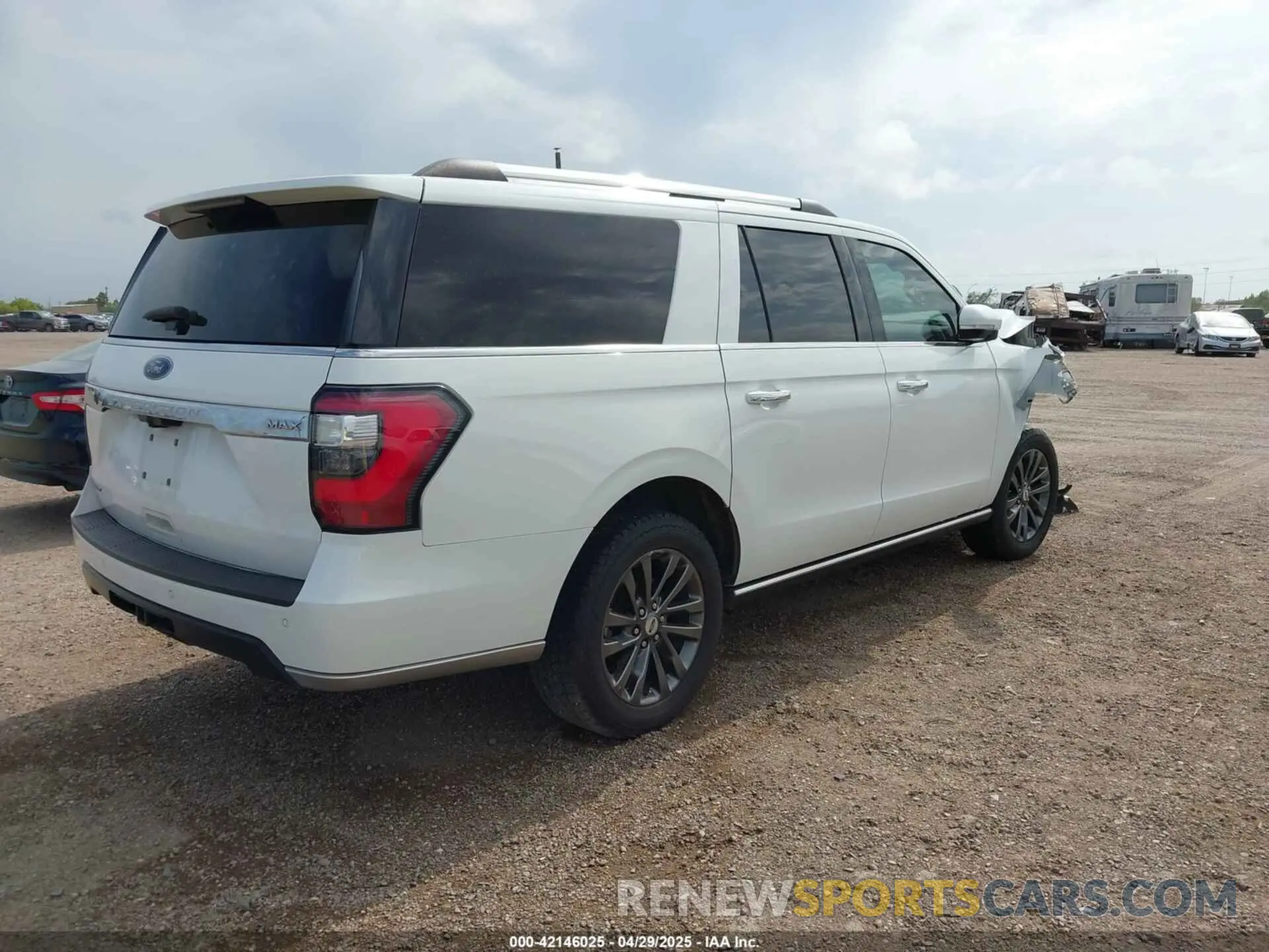4 Photograph of a damaged car 1FMJK2AT6MEA45533 FORD EXPEDITION 2021