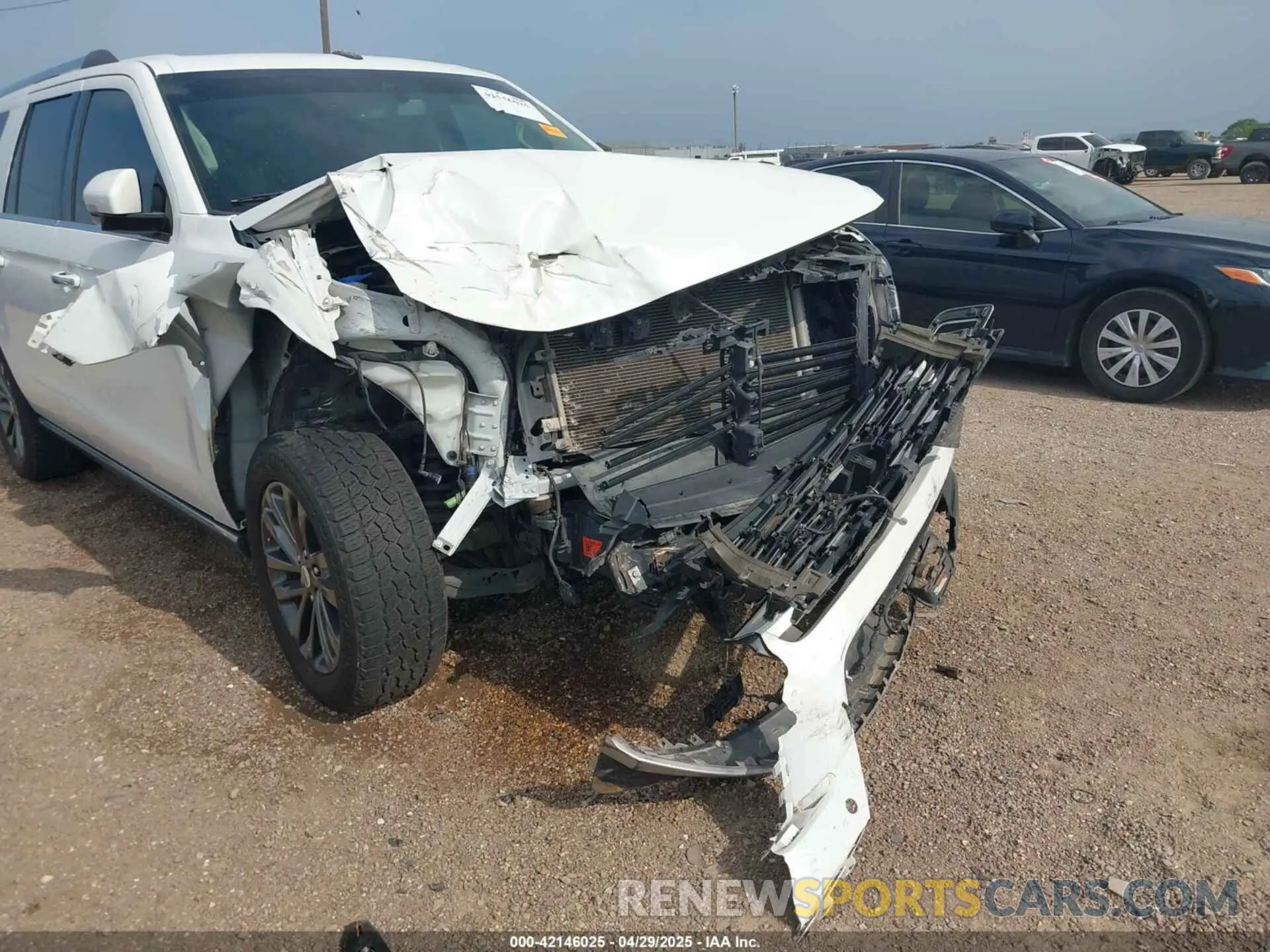 6 Photograph of a damaged car 1FMJK2AT6MEA45533 FORD EXPEDITION 2021