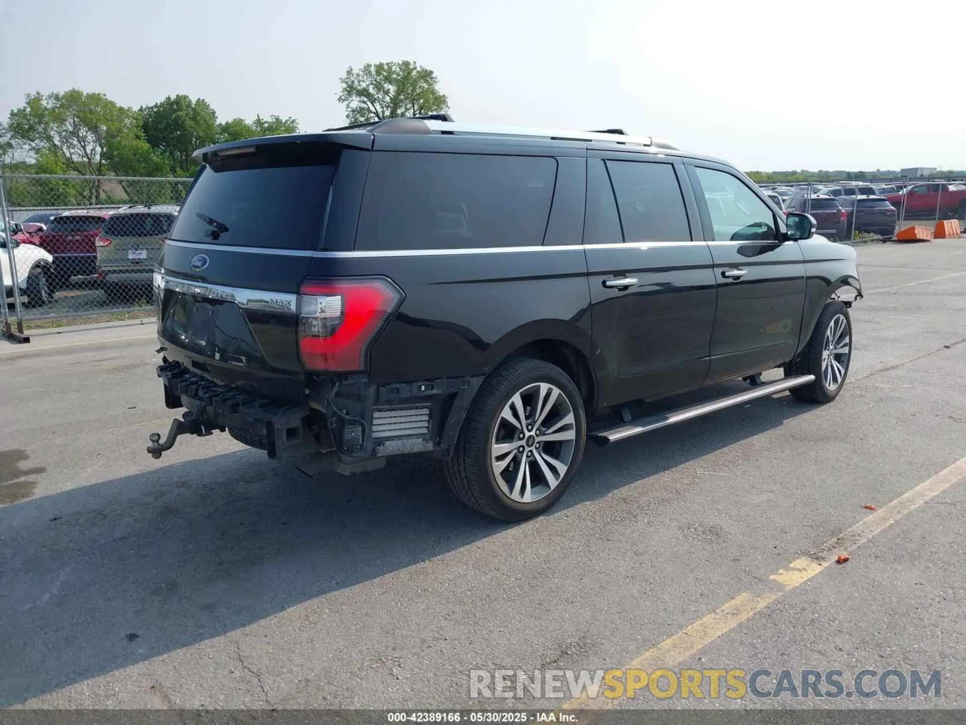 4 Photograph of a damaged car 1FMJK2AT8MEA74337 FORD EXPEDITION 2021