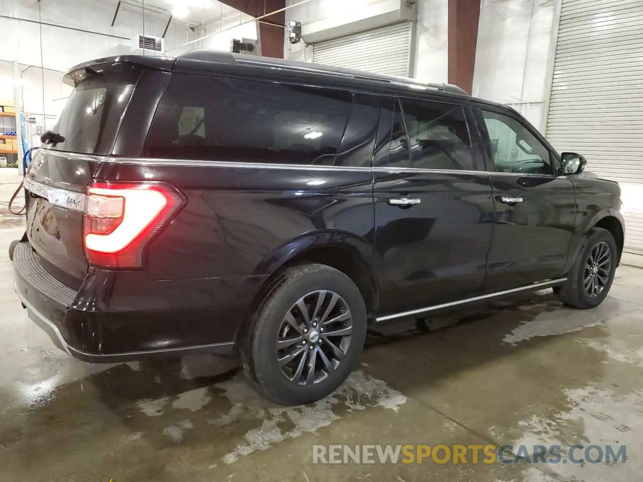 3 Photograph of a damaged car 1FMJK2AT9MEA26586 FORD EXPEDITION 2021