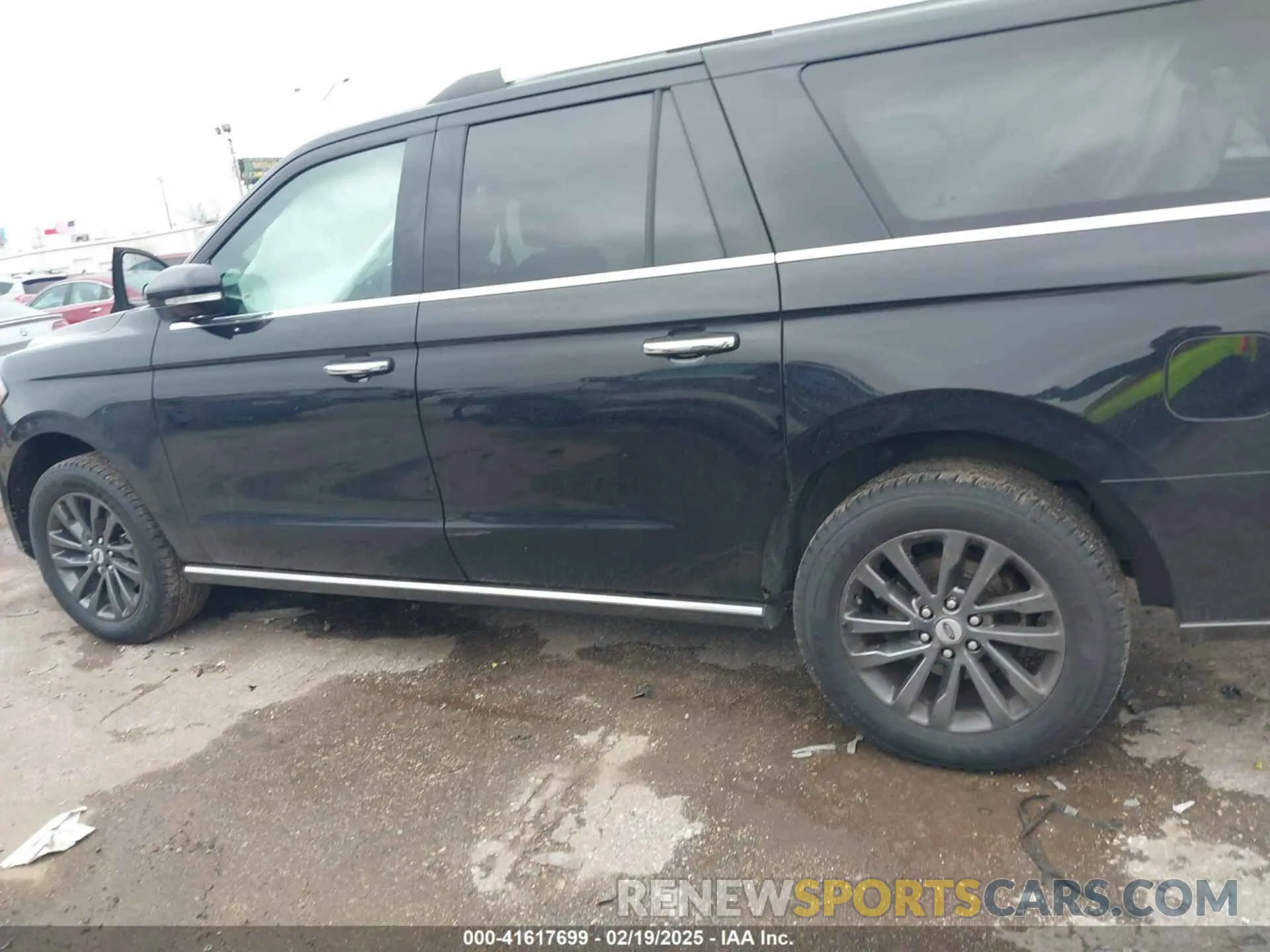 14 Photograph of a damaged car 1FMJK2AT9MEA38771 FORD EXPEDITION 2021