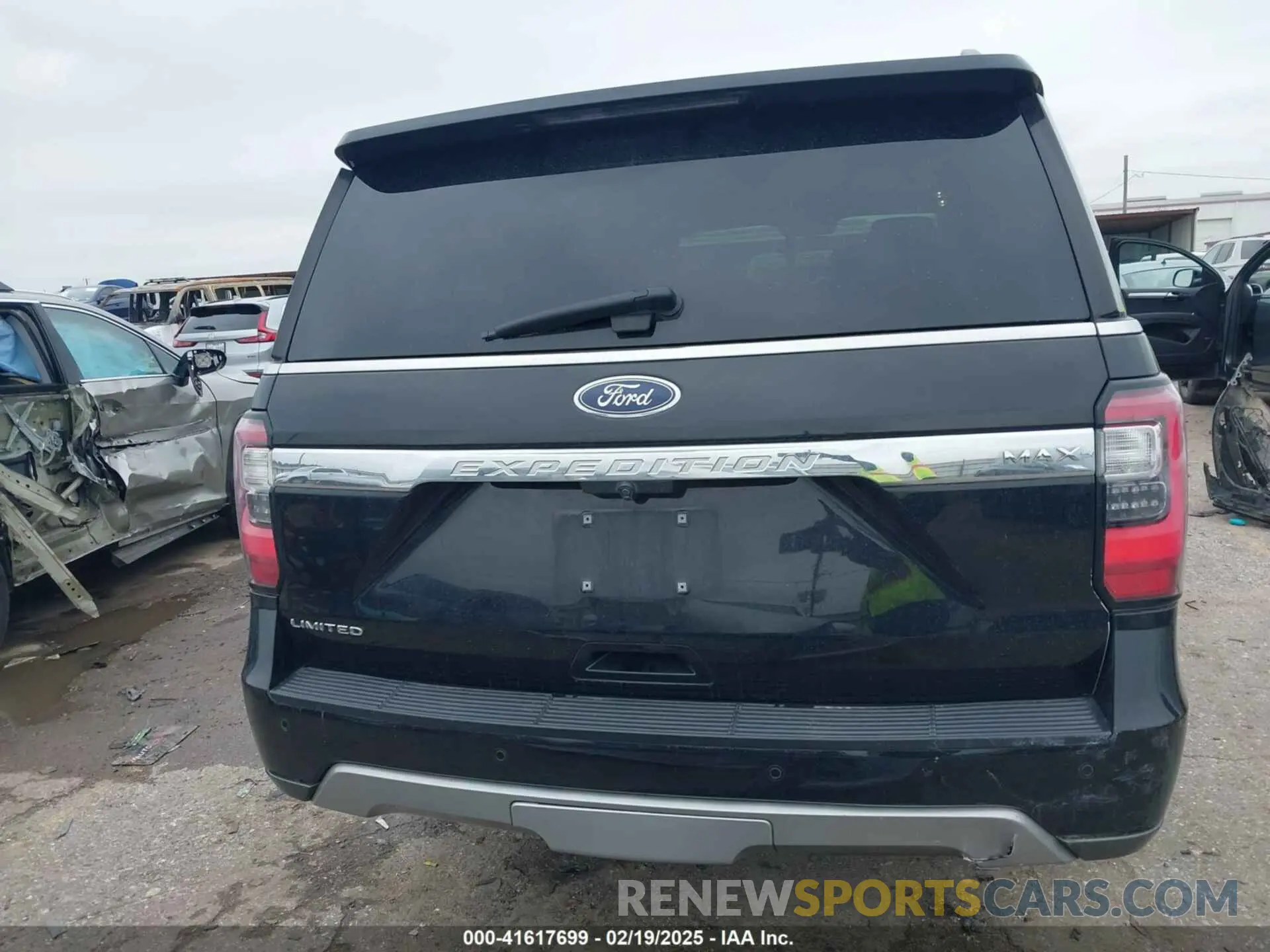 16 Photograph of a damaged car 1FMJK2AT9MEA38771 FORD EXPEDITION 2021